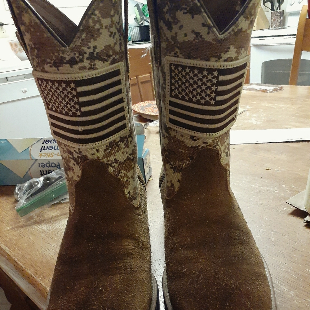 Men boots